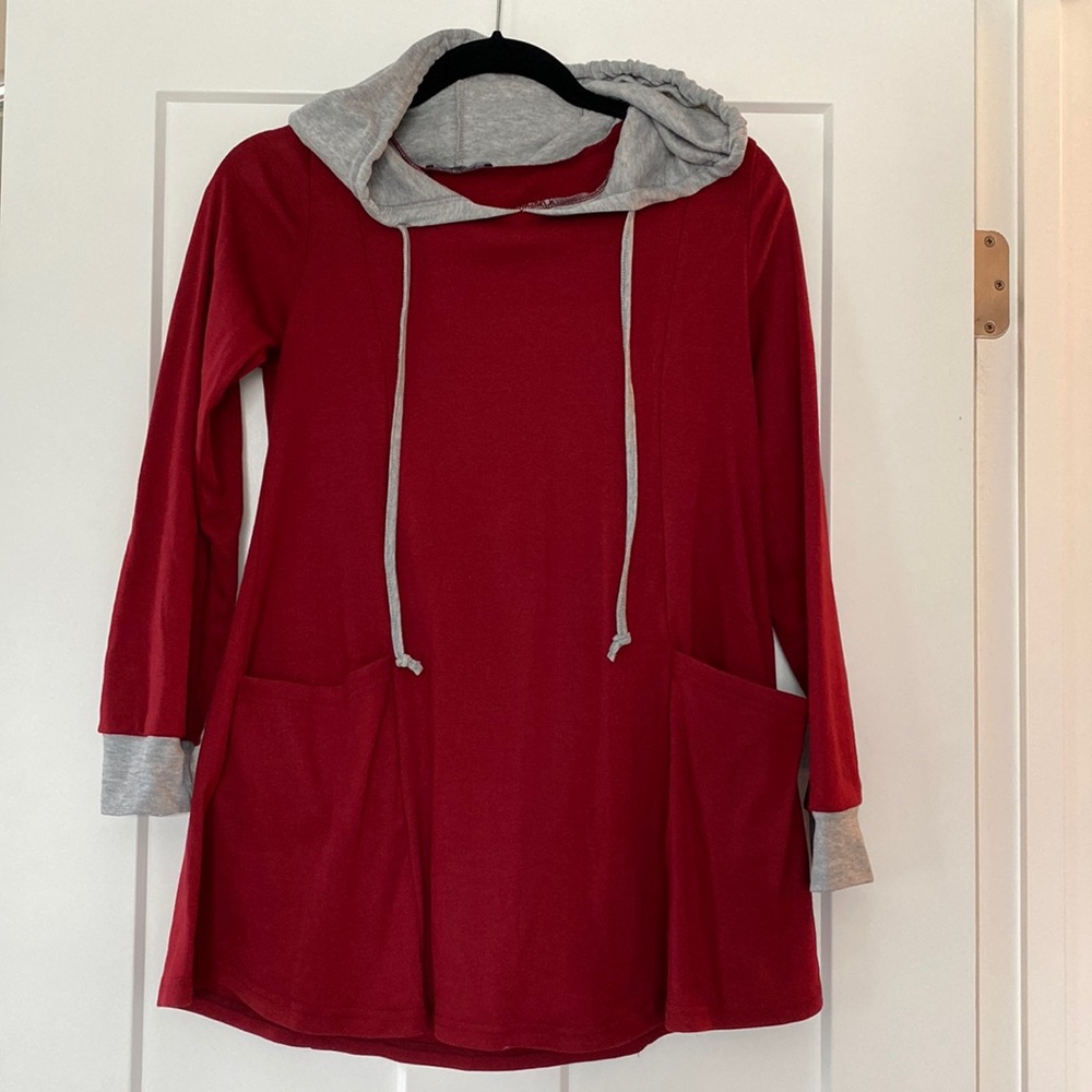 Burnt red tunic with gray hoodie